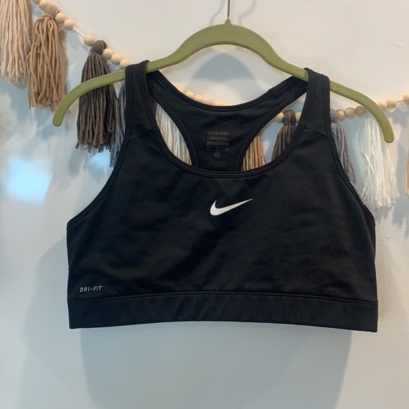 Nike dri- fit sports bra - Picture 2 of 7